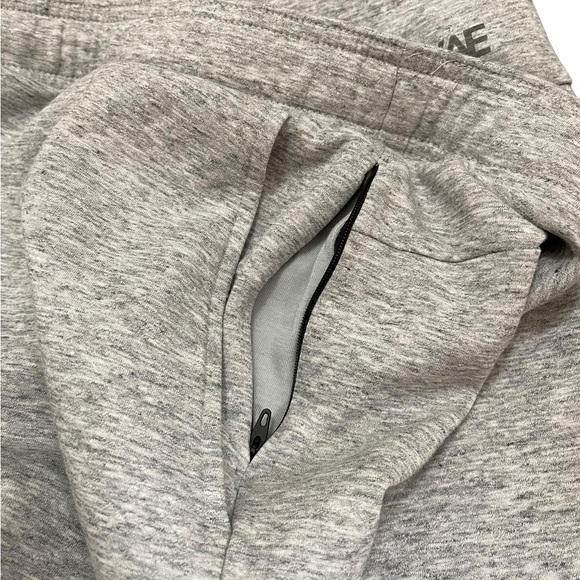 American Eagle Men’s Short Grey Shorts Pockets Drawstring Athletic Size XL 5” - Picture 7 of 8